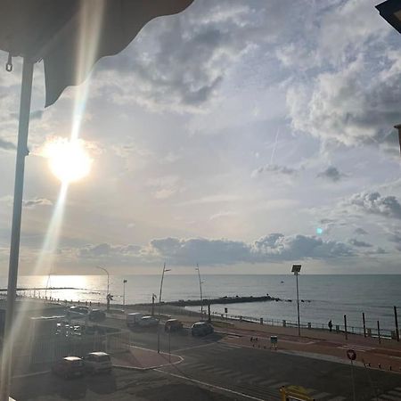 Rome'S Harbour All Year Лидо ди Остия Екстериор снимка